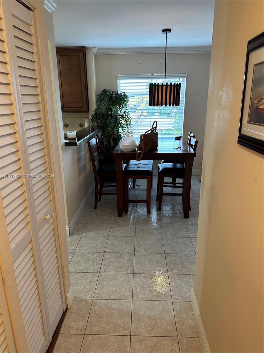 Condo for rent at 3048 Sunrise Lakes Dr E #218, Fort Lauderdale, FL 33322