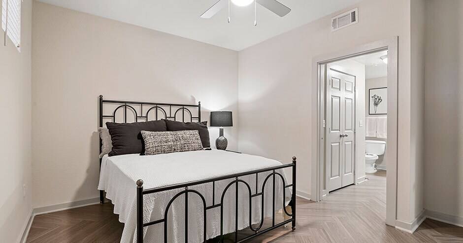 Apartment for rent at 11200 Broadway #RC2, Pearland, TX 77584