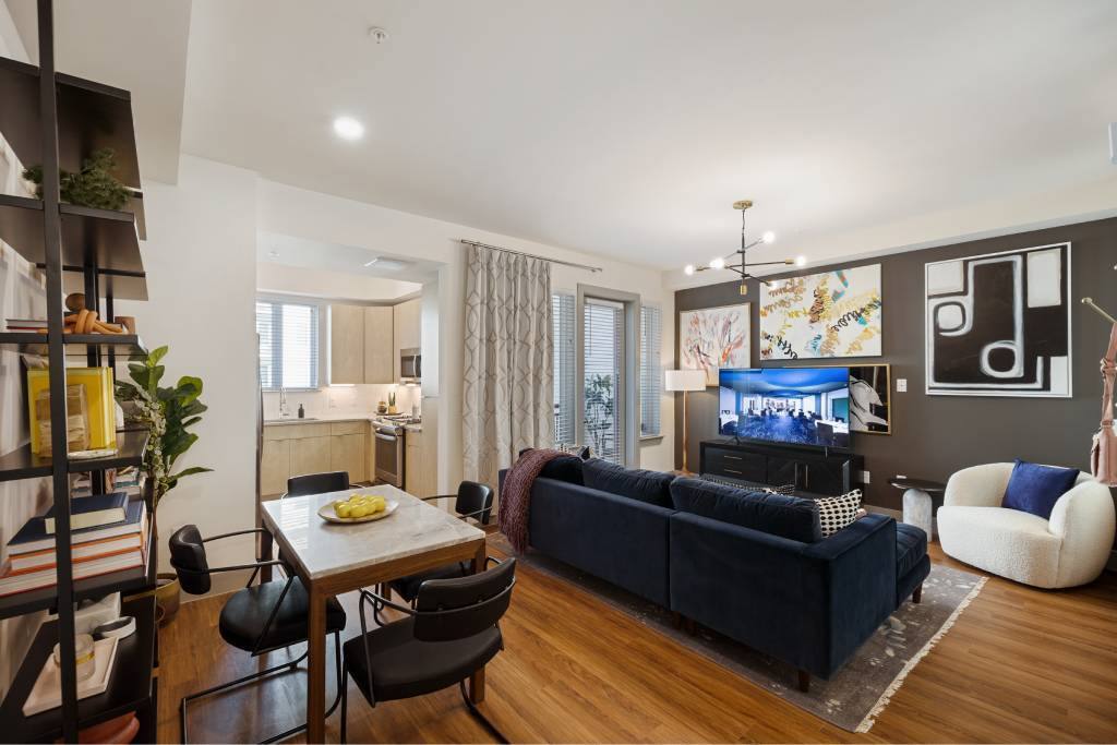 Apartment for rent at 1317 Post Oak Park Dr #RARH1, Houston, TX 77027