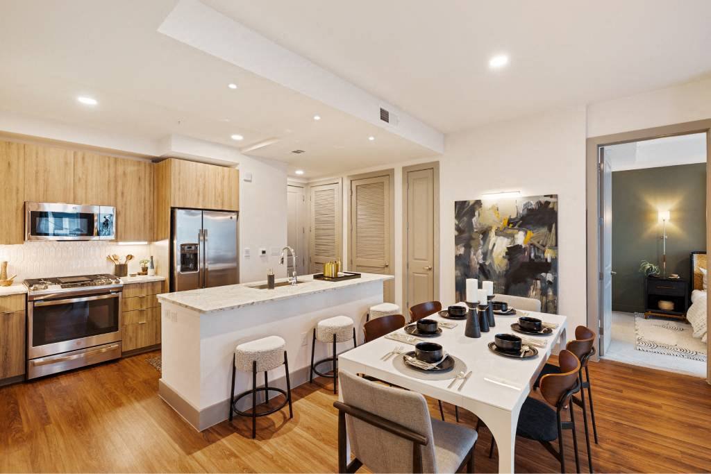 Apartment for rent at 1317 Post Oak Park Dr #RARH3, Houston, TX 77027