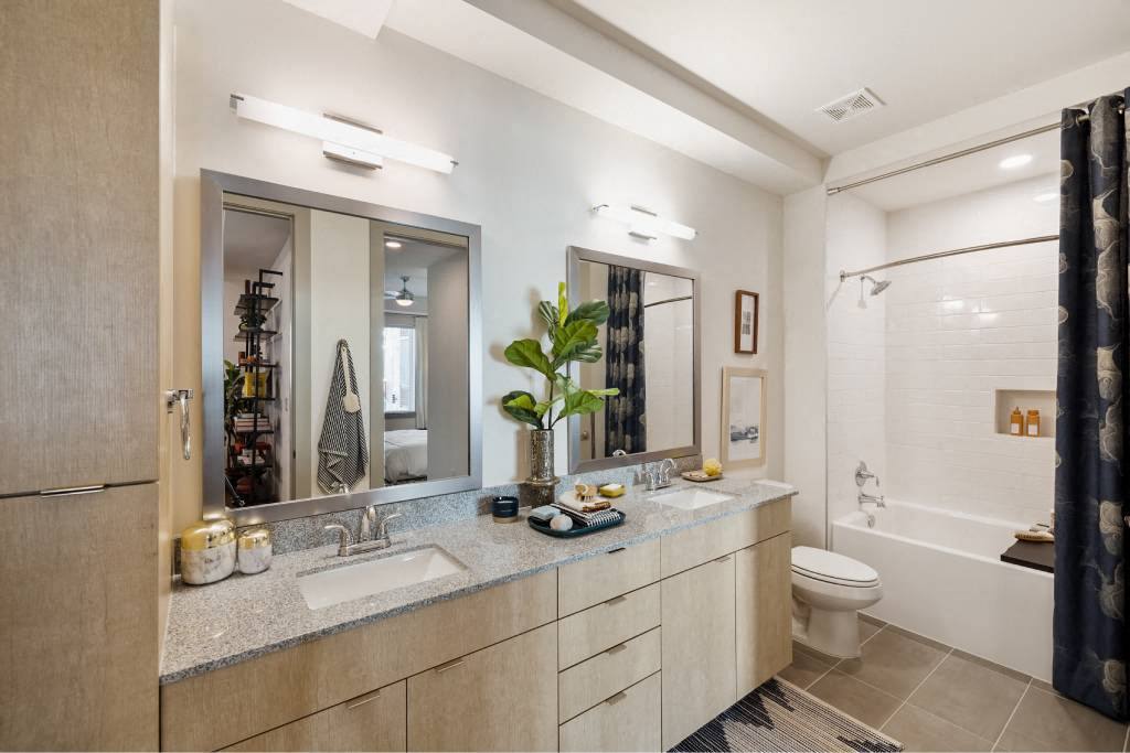 Apartment for rent at 1317 Post Oak Park Dr #RARH3, Houston, TX 77027