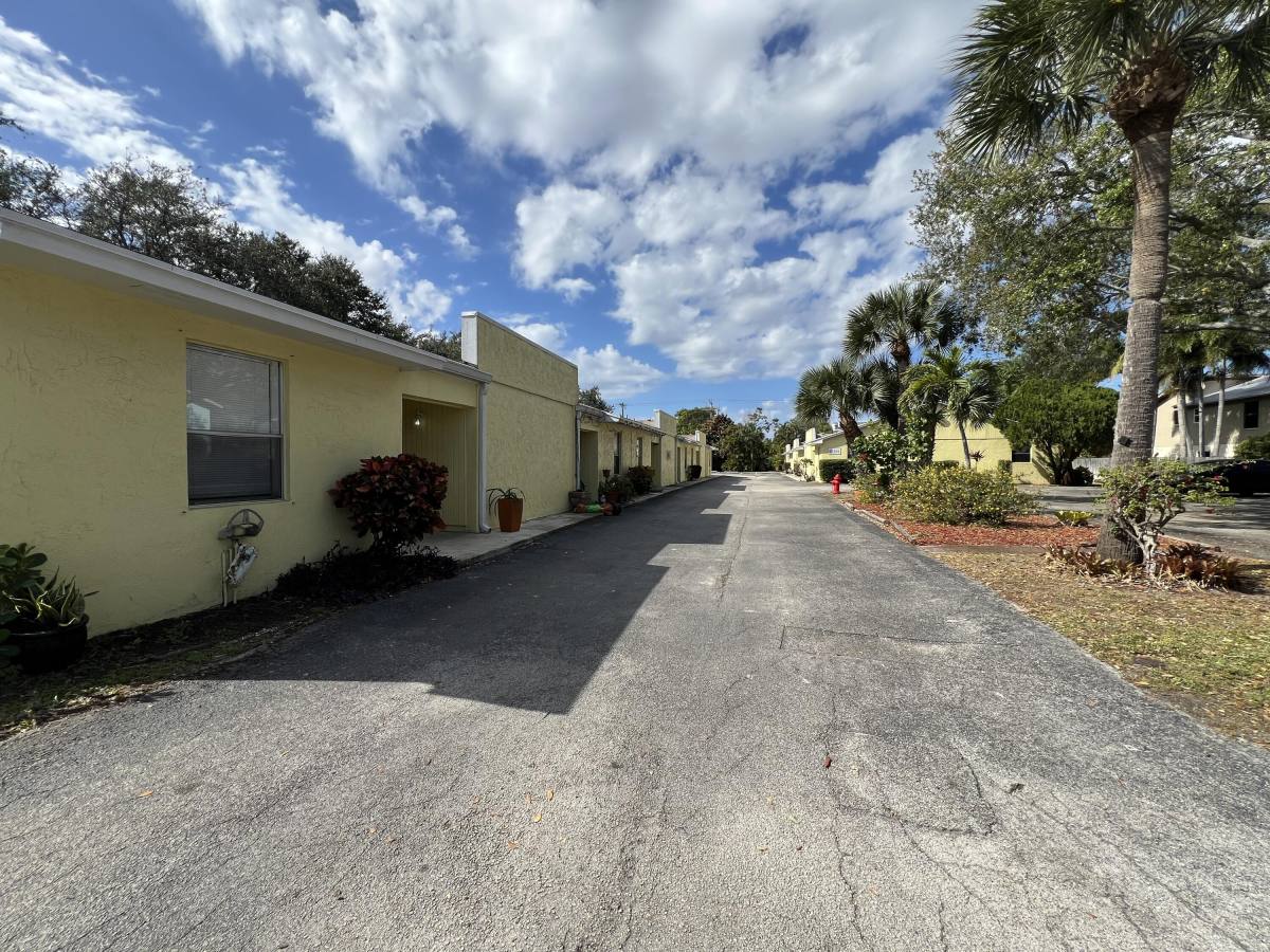Apartment for rent at 17355 Bush Rd #17355F, Jupiter, FL 33458
