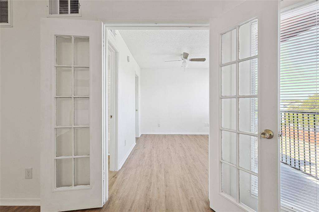 Condo for rent at 9839 Walnut St #306, Dallas, TX 75243