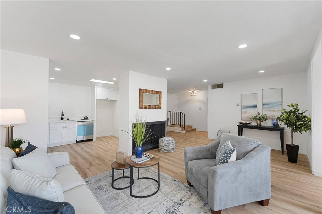 Condo for rent at 125 Allen Ave #125, Pasadena, CA 91106