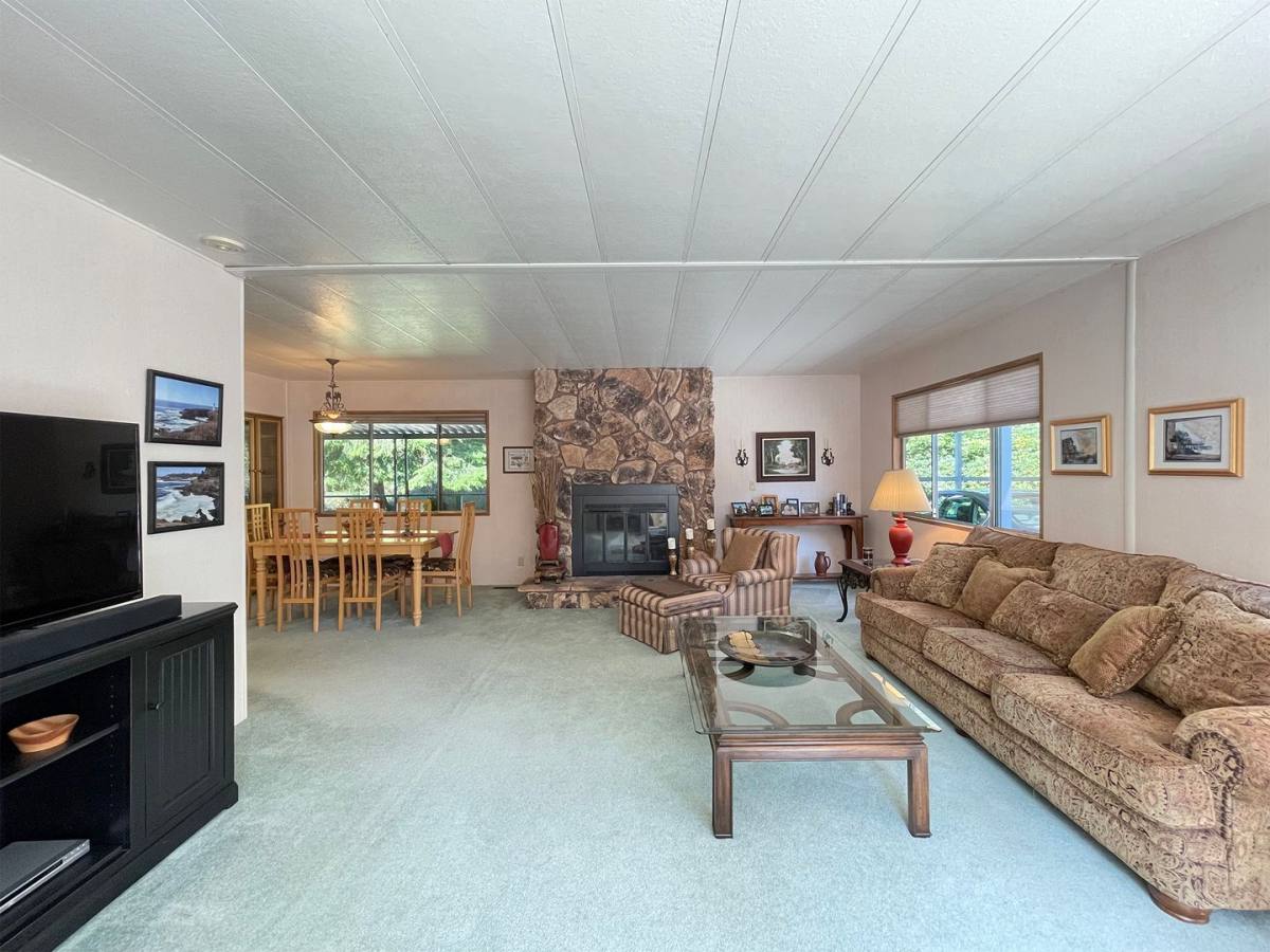House for rent at 121 Ivy Lane, Port Angeles, WA 98362