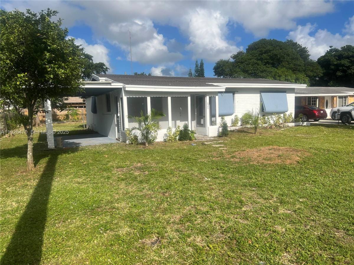 Apartment for rent at 3921 SW 59th Ave #3921A, Hollywood, FL 33023
