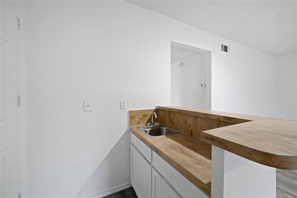 Apartment for rent at 2205 Chase Court, Arlington, TX 76013