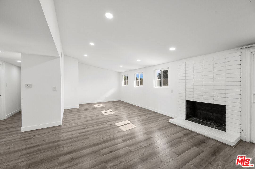 Apartment for rent at 8153 Tunney Ave, Reseda, CA 91335