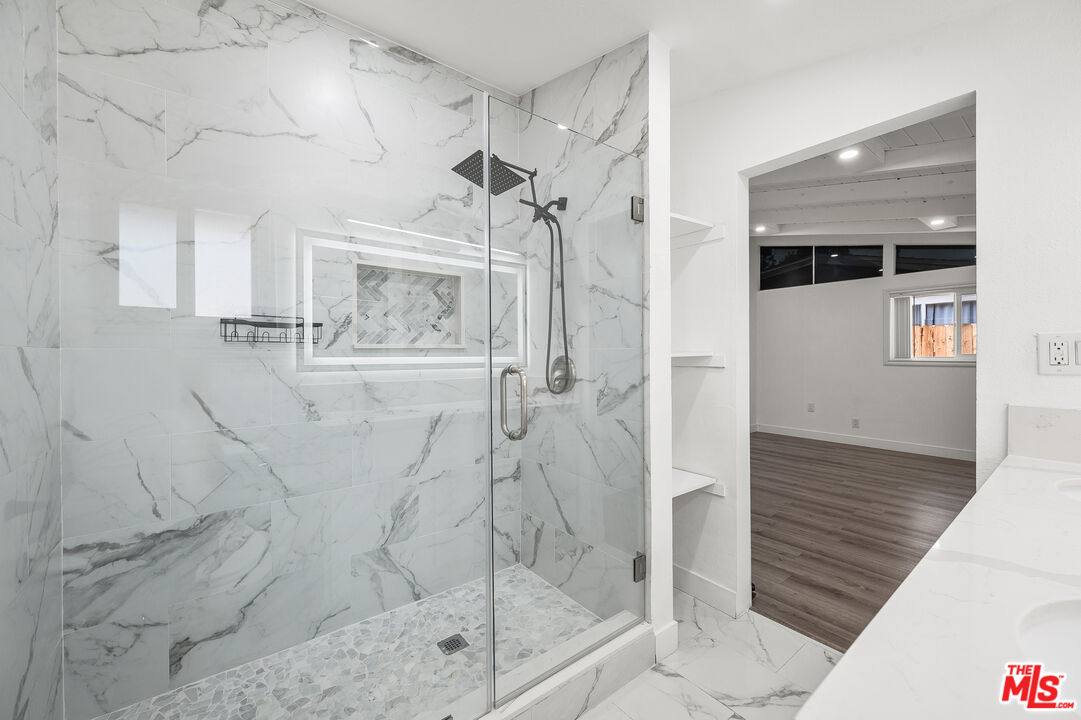 Apartment for rent at 8153 Tunney Ave, Reseda, CA 91335
