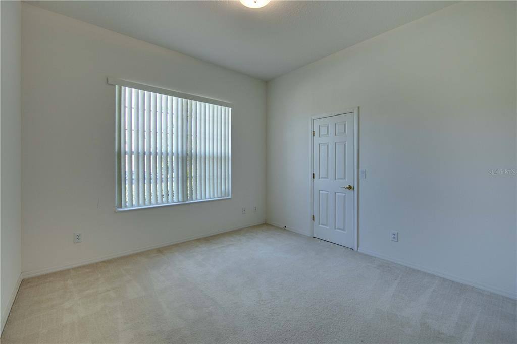 Apartment for rent at 1679 Pinyon Pine Dr, Sarasota, FL 34240