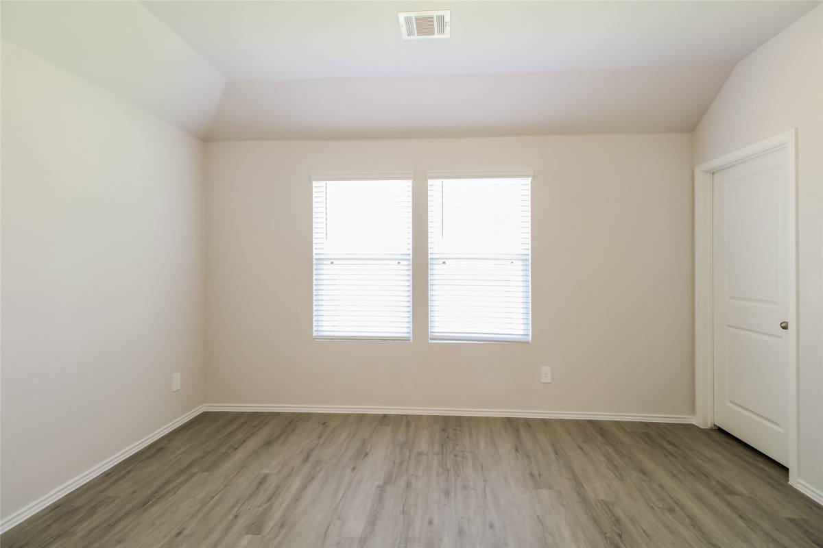 Apartment for rent at 2417 Carp Dr, Conroe, TX 77384