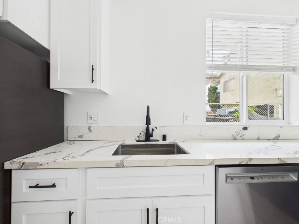 Apartment for rent at 625 Orizaba Ave #625-5, Long Beach, CA 90814