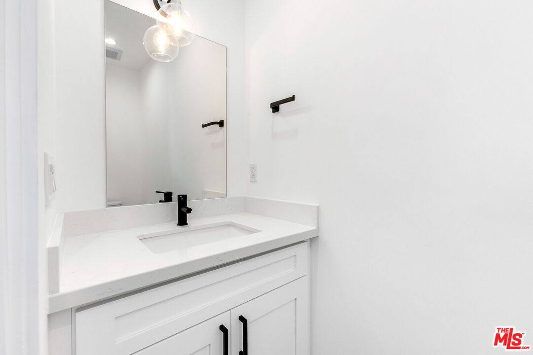Apartment for rent at 1253 N Gower St, Los Angeles, CA 90038