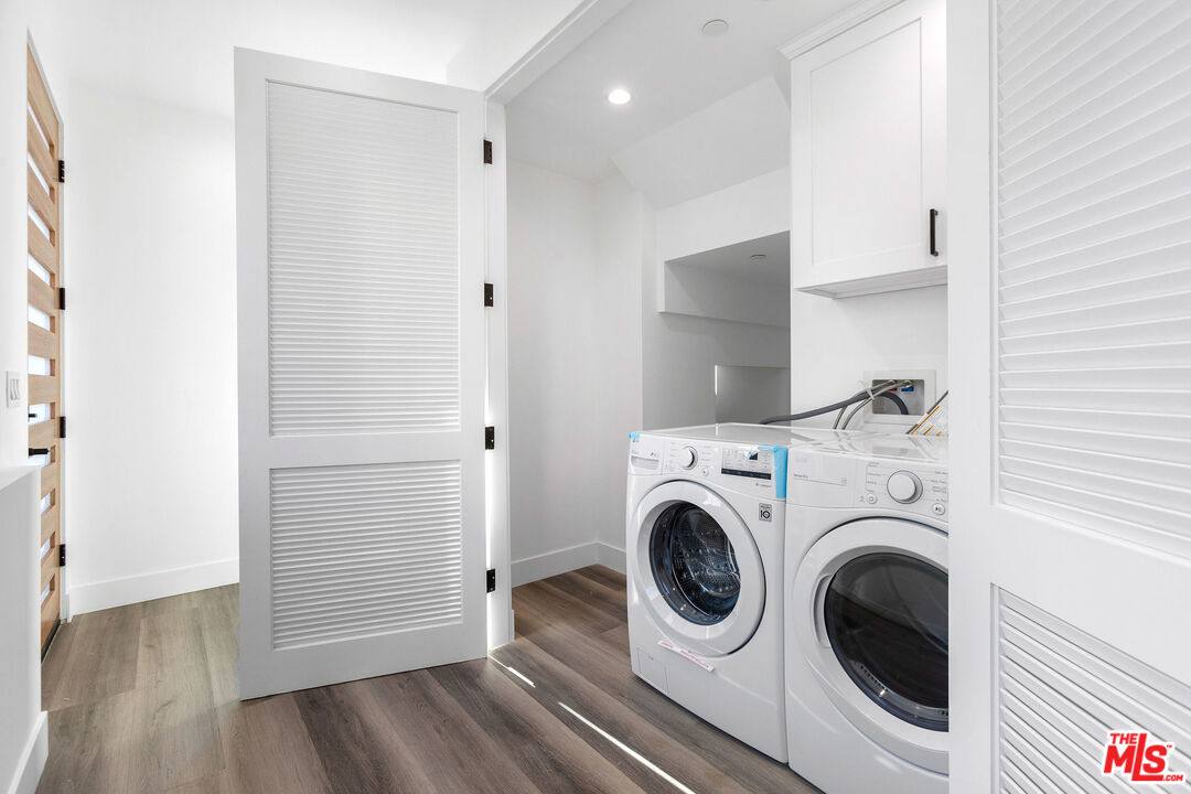 Apartment for rent at 1253 N Gower St, Los Angeles, CA 90038