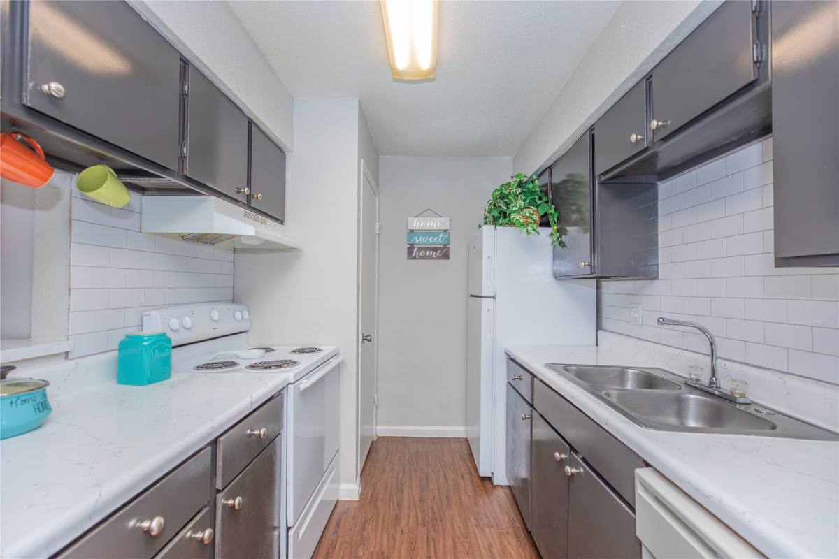 Apartment for rent at 3401 Ocee St #304, Houston, TX 77063