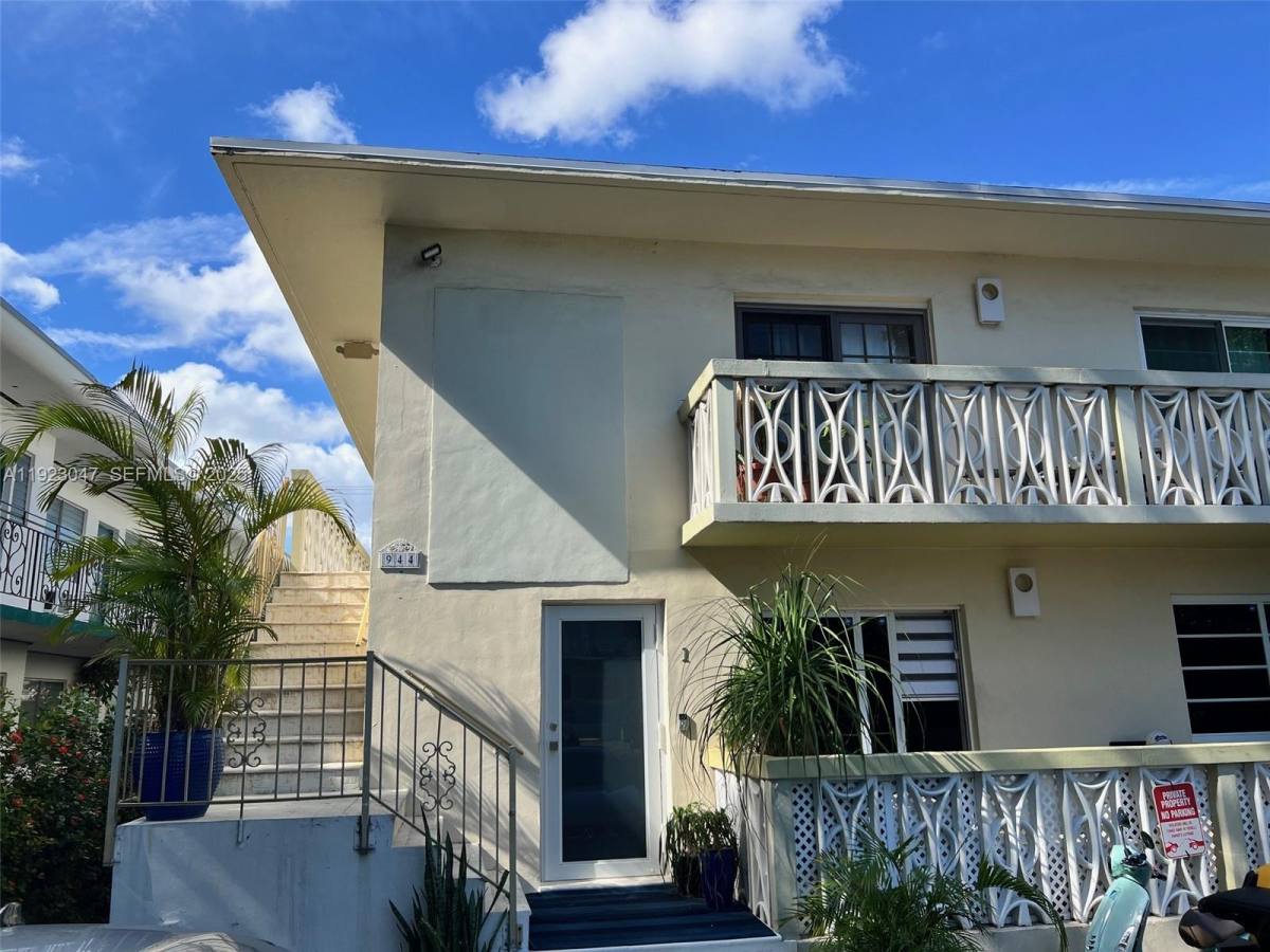 Apartment for rent at 944 Meridian Ave #10, Miami Beach, FL 33139