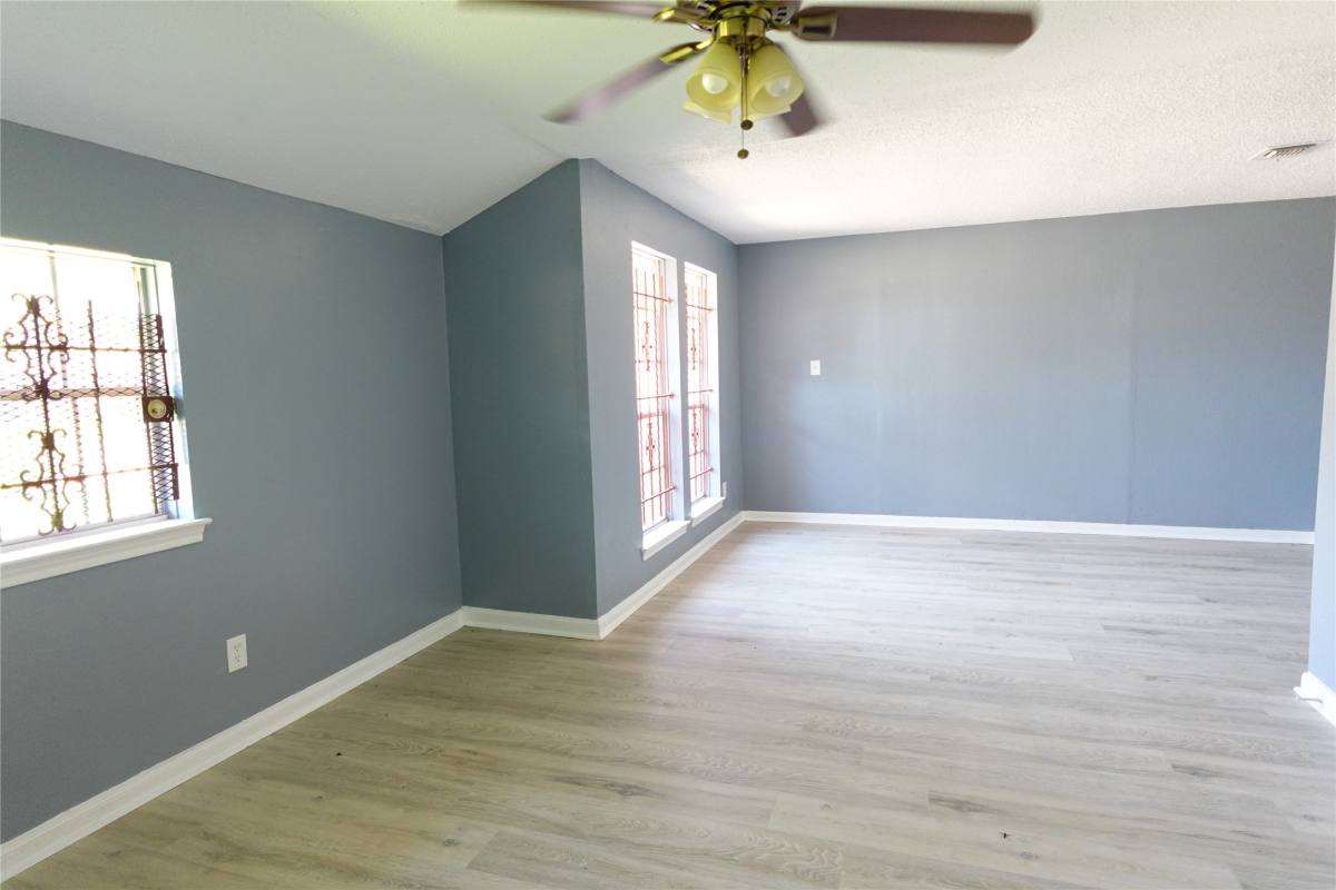 Apartment for rent at 10642 Wolbrook St, Houston, TX 77016