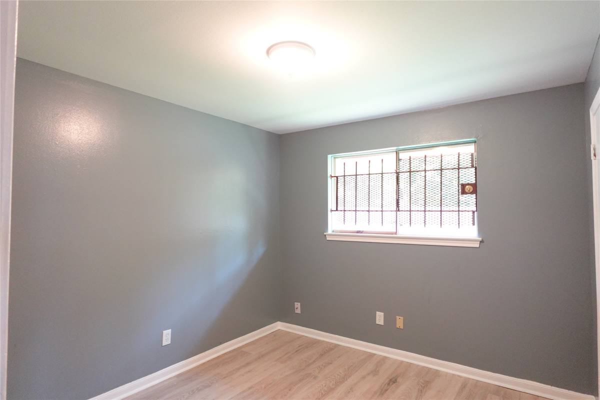 Apartment for rent at 10642 Wolbrook St, Houston, TX 77016