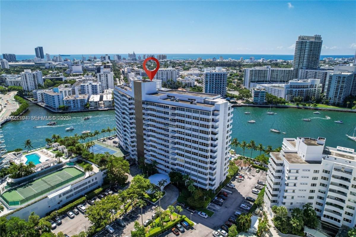 Apartment for rent at 20 Island Ave #1415, Miami Beach, FL 33139