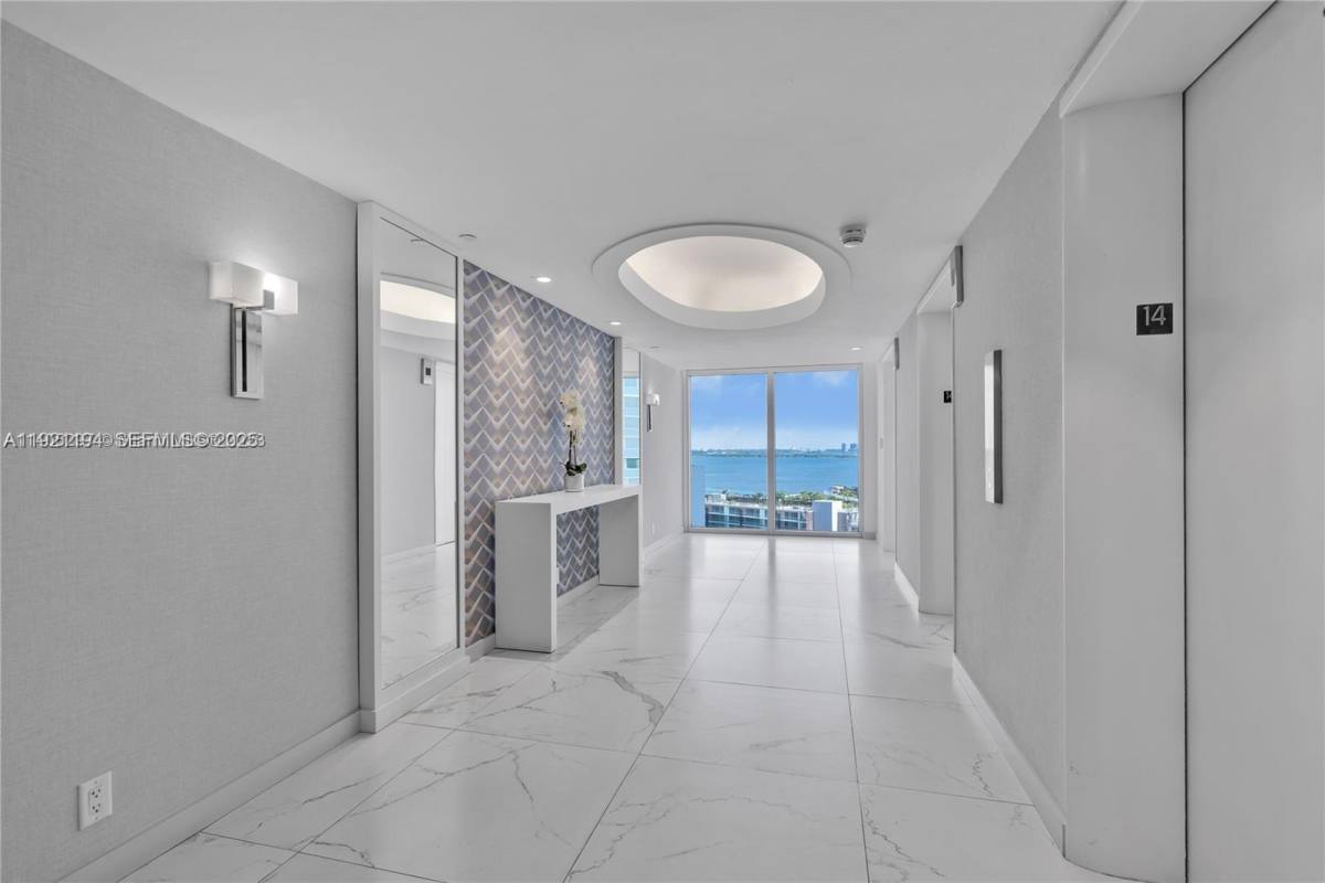 Apartment for rent at 20 Island Ave #1415, Miami Beach, FL 33139