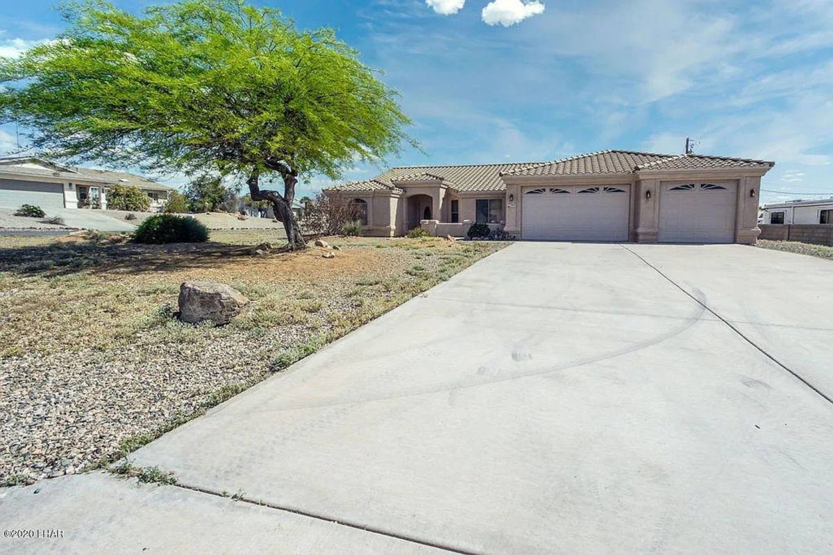 House for rent at 3990 Chemehuevi Blvd, Lake Havasu City, AZ 86406