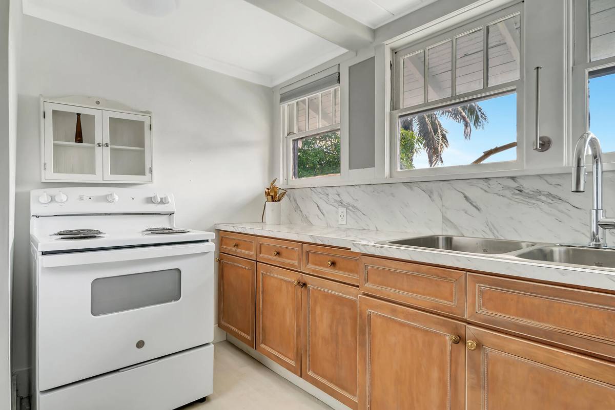 Apartment for rent at 515 46th St #515-1, West Palm Beach, FL 33407