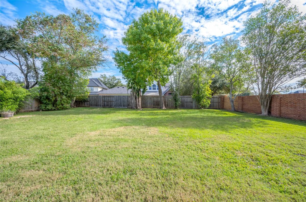 Apartment for rent at 3402 Caloway Court, Missouri City, TX 77459