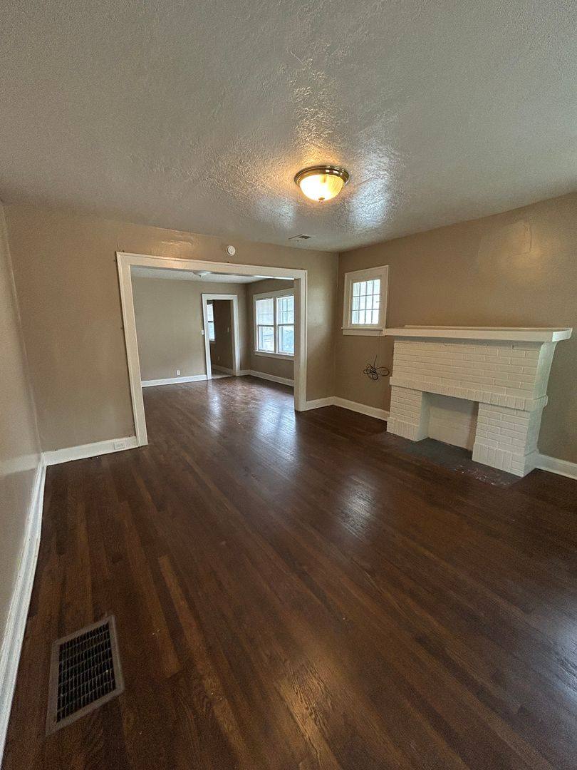 Apartment for rent at 5405 5407 Harrison St, Kansas City, MO 64110
