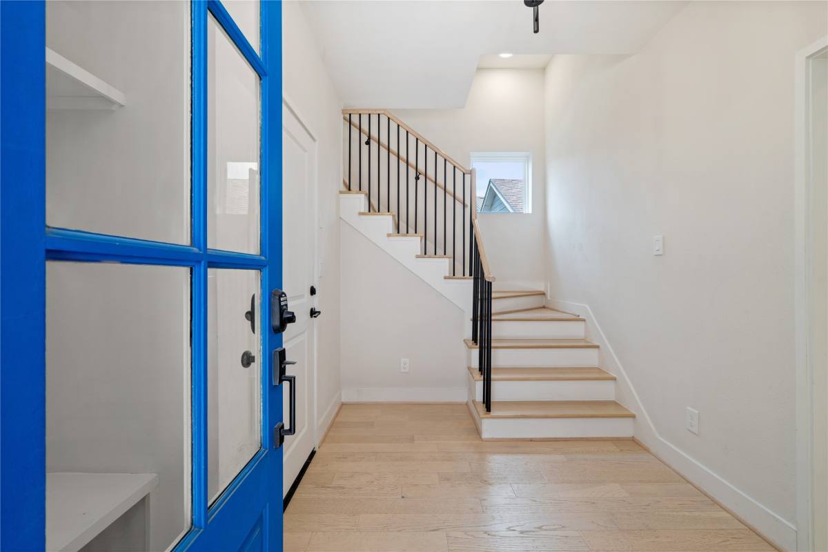 Apartment for rent at 2206 Lou Ellen Lane #2206B, Houston, TX 77018