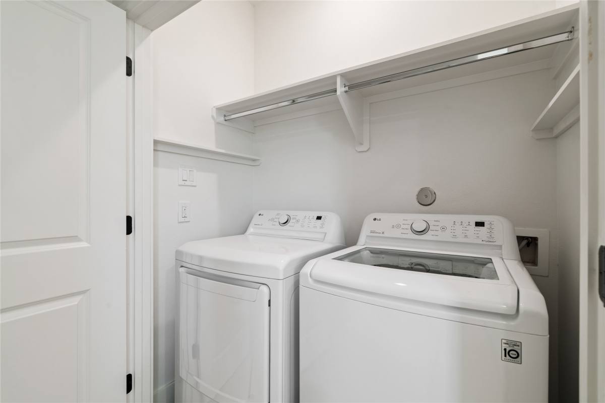 Apartment for rent at 2206 Lou Ellen Lane #2206B, Houston, TX 77018