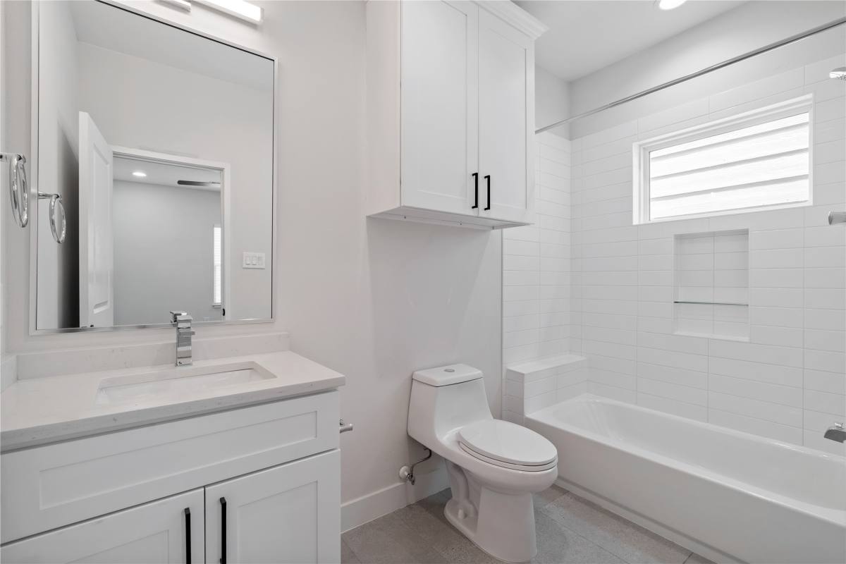 Apartment for rent at 2206 Lou Ellen Lane #2206B, Houston, TX 77018