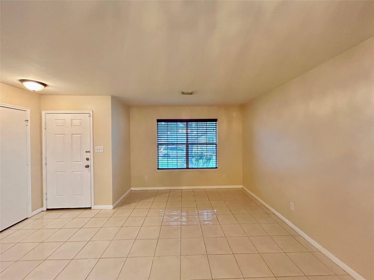 Apartment for rent at 15111 Falmouth Ave, Houston, TX 77084