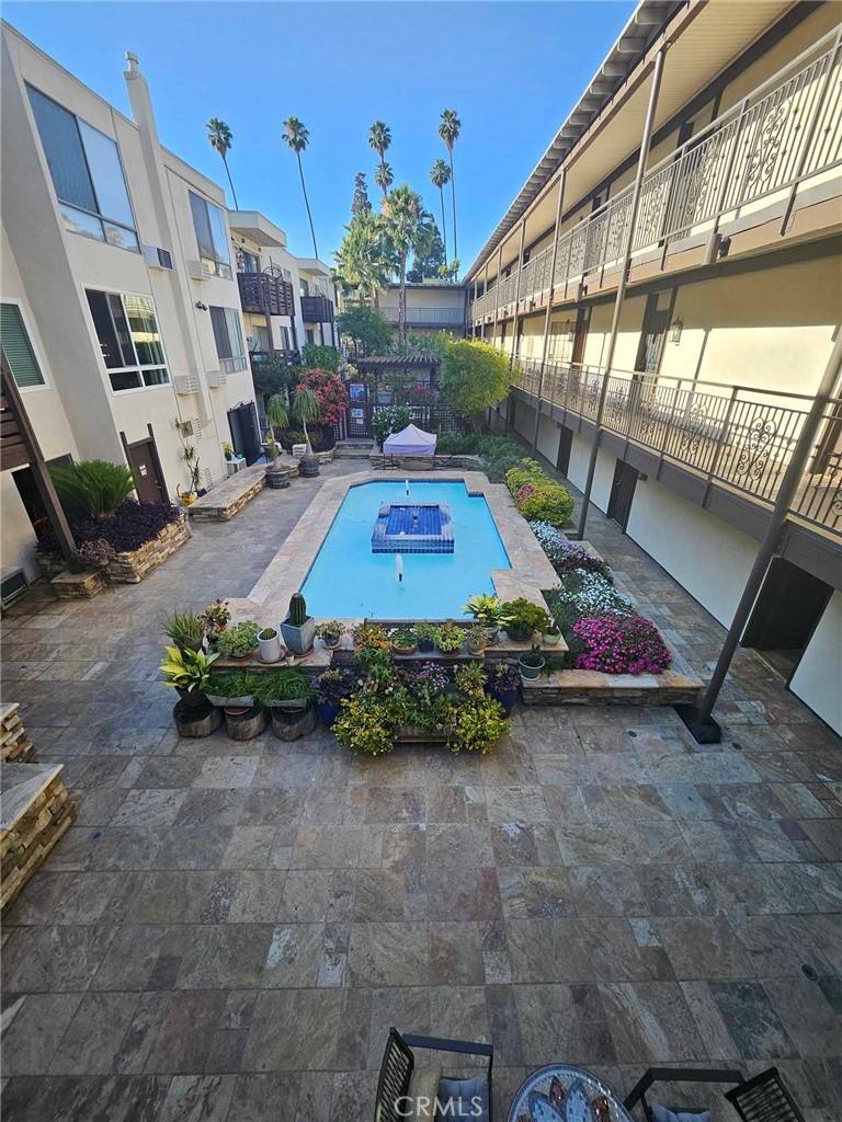 Condo for rent at 525 S Ardmore Ave #211, Los Angeles, CA 90020