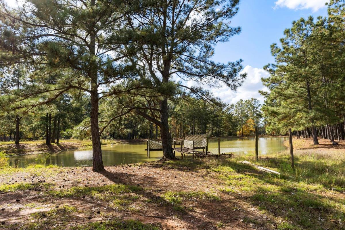 Apartment for rent at 1155 Whipporwill Rd, Conroe, TX 77303