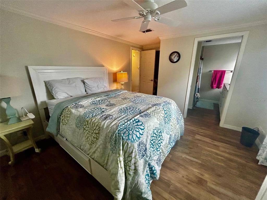 Apartment for rent at 5742 Camelot Dr N, Sarasota, FL 34233