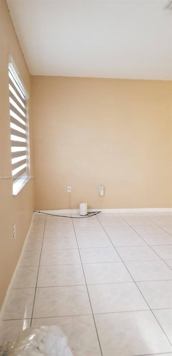 Apartment for rent at 16239 SW 305th St, Homestead, FL 33033