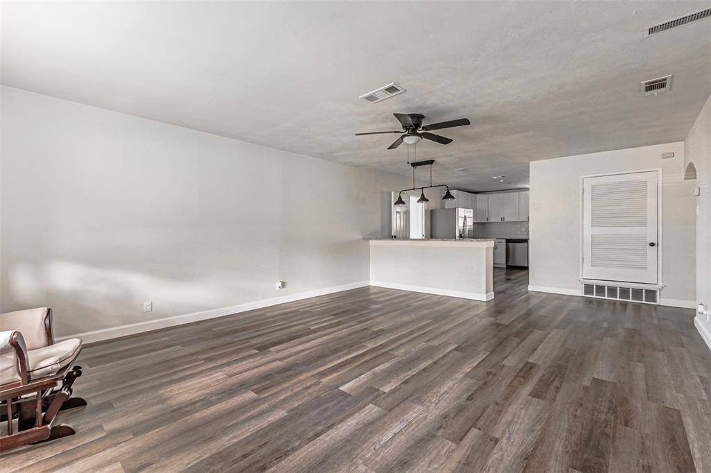 Apartment for rent at 308 Franklin Dr #308, Euless, TX 76040