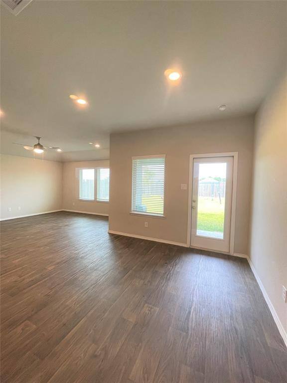 Apartment for rent at 12118 Black Sage Court, Conroe, TX 77304