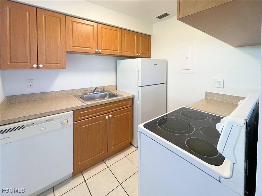 Apartment for rent at 4009 SE 19th Ave #3, Cape Coral, FL 33904