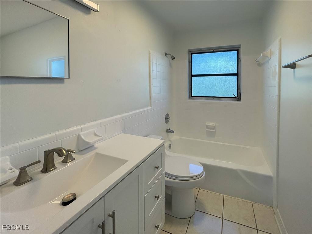 Apartment for rent at 4009 SE 19th Ave #3, Cape Coral, FL 33904