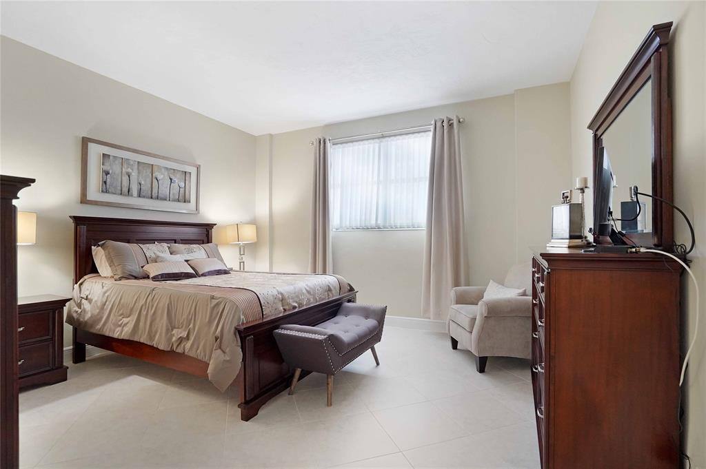 Condo for rent at 4250 Galt Ocean Dr #4250PHB, Fort Lauderdale, FL 33308