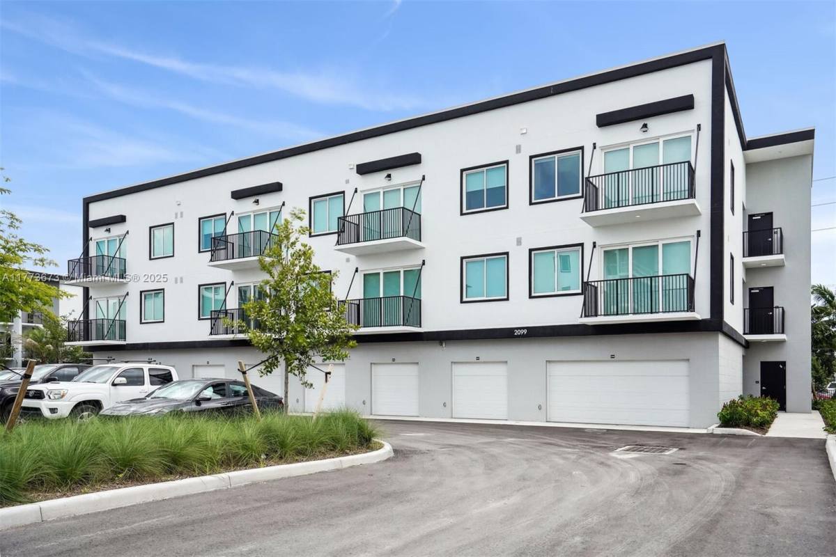 Apartment for rent at 2095 W Atlantic Ave #2095C1, Delray Beach, FL 33445