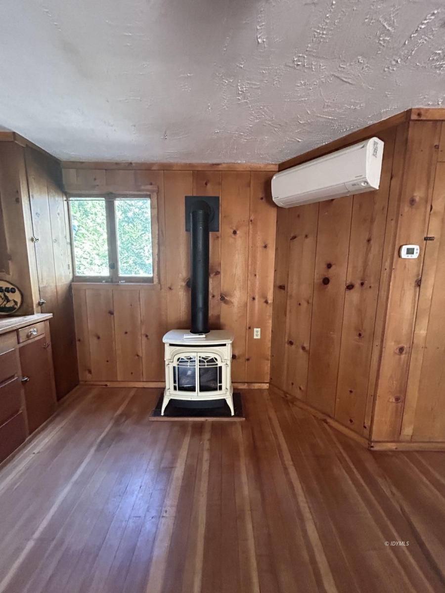 Apartment for rent at 52640 Marian View Dr, Idyllwild, CA 92549