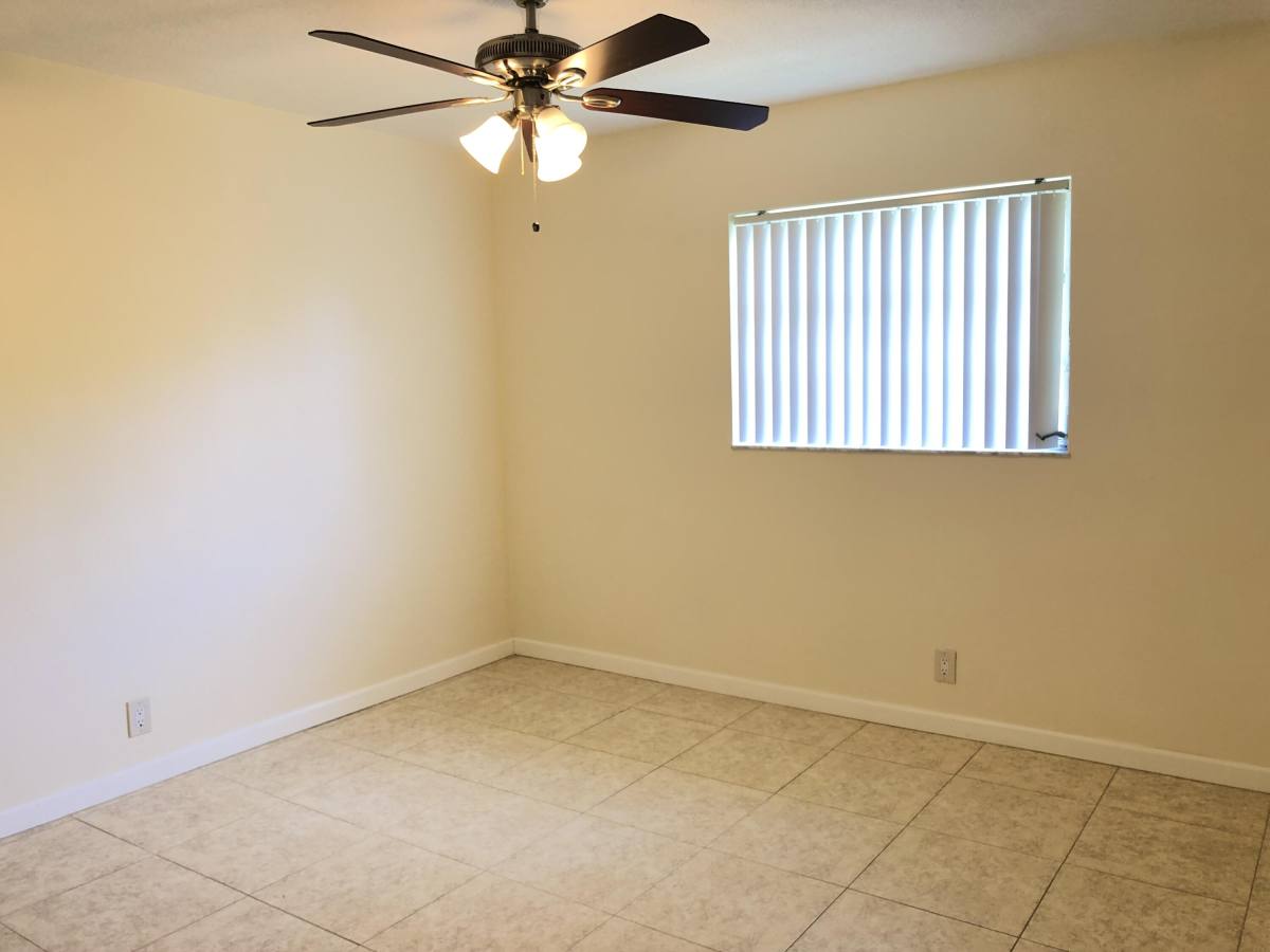 Apartment for rent at 5811 NE 14th Rd #4, Fort Lauderdale, FL 33334