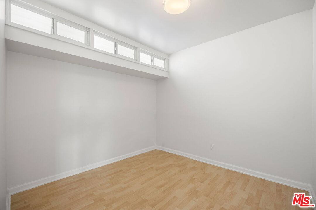 Apartment for rent at 435 1 2 W Elk Ave #435, Glendale, CA 91204