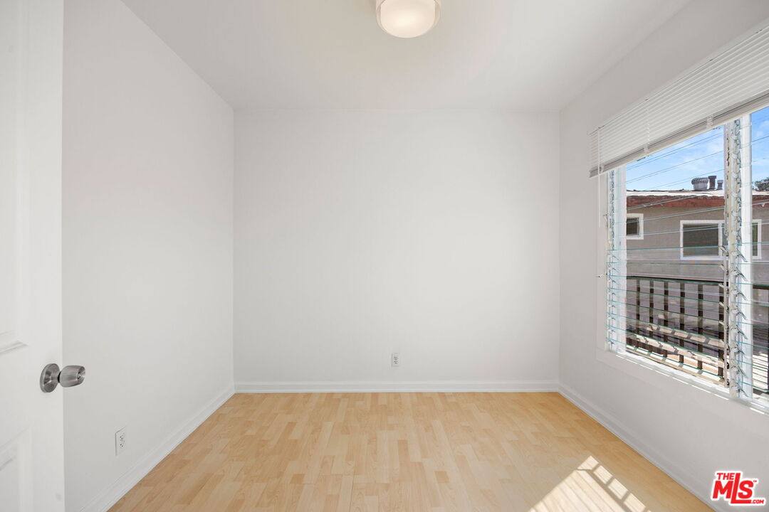 Apartment for rent at 435 1 2 W Elk Ave #435, Glendale, CA 91204