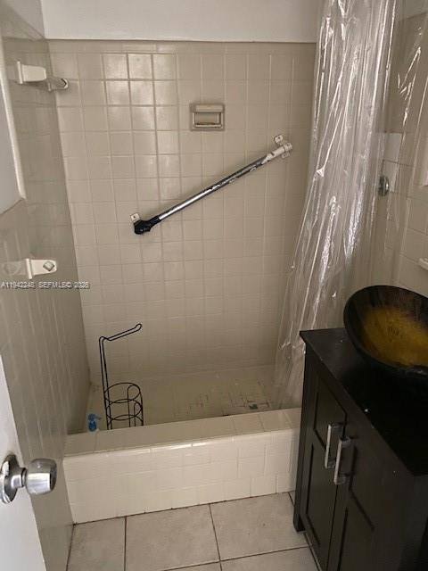 Apartment for rent at 100 SE 3rd Ave #100-3, Hallandale, FL 33009