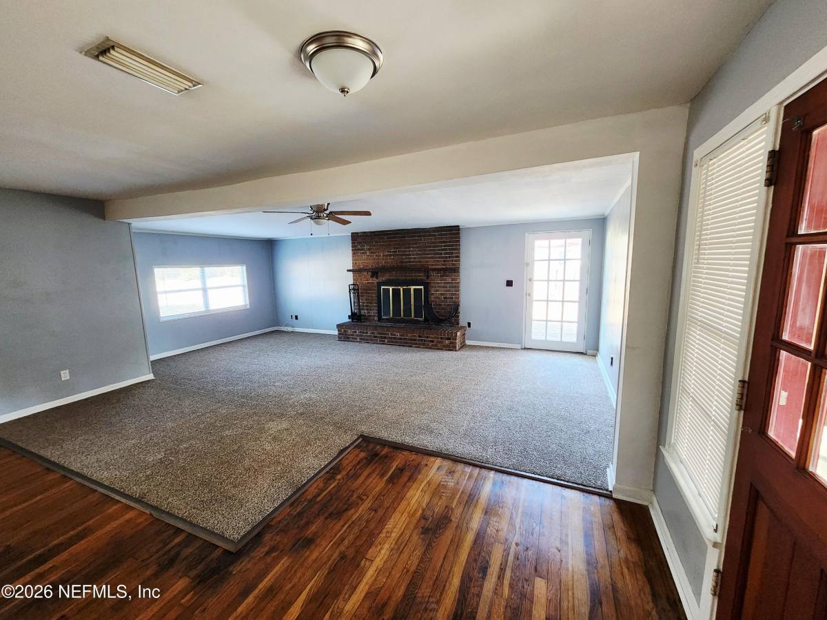 Apartment for rent at 2358 Broward Rd, Jacksonville, FL 32218