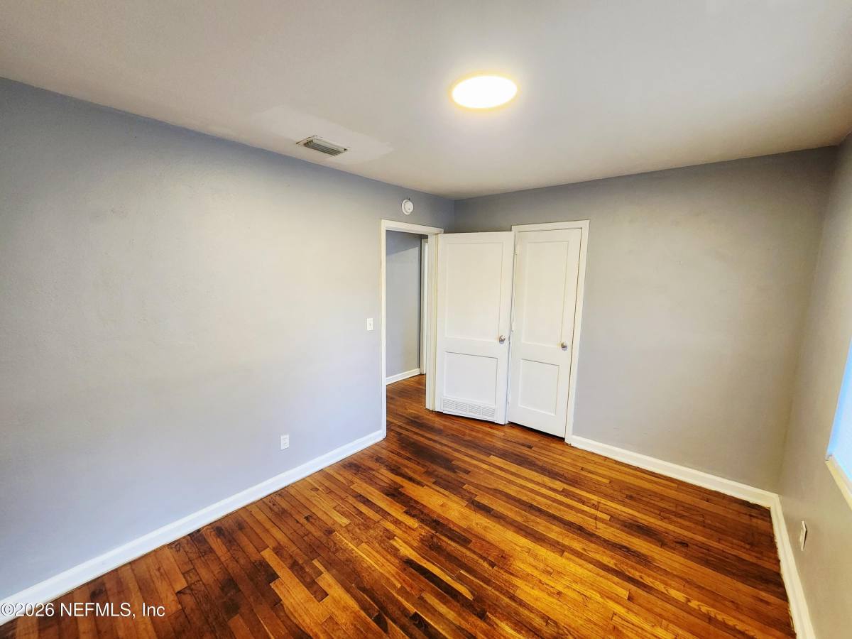 Apartment for rent at 2358 Broward Rd, Jacksonville, FL 32218