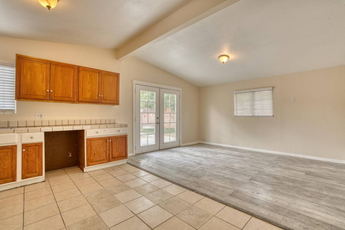 Apartment for rent at 2047 W Lingard St, Lancaster, CA 93536